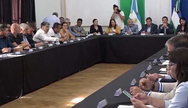 La Provincia realizará una obra histórica de agua potable en Dina Huapi