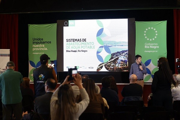 La Provincia avanza en Dina Huapi con el nuevo sistema de agua potable